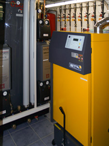 ETA_Pelletskessel_25-KW_kl